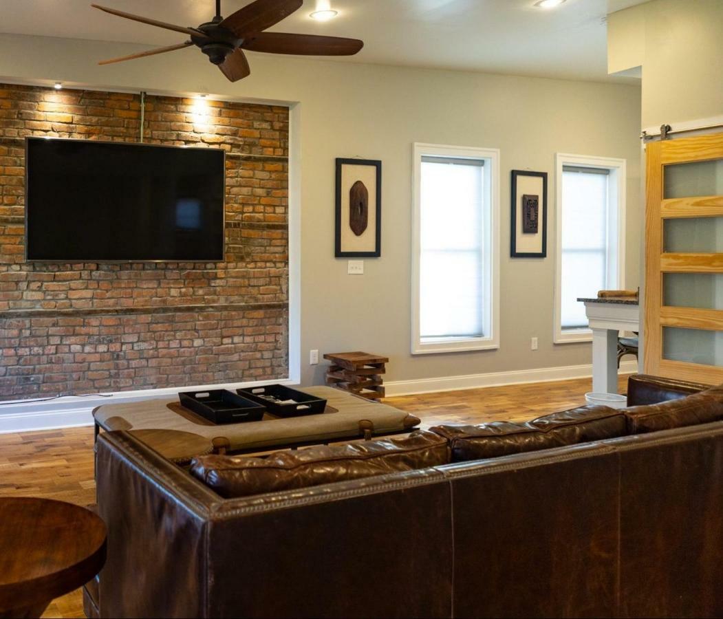 Bed & Breakfast The Cochrane House Luxury Historic Detroit