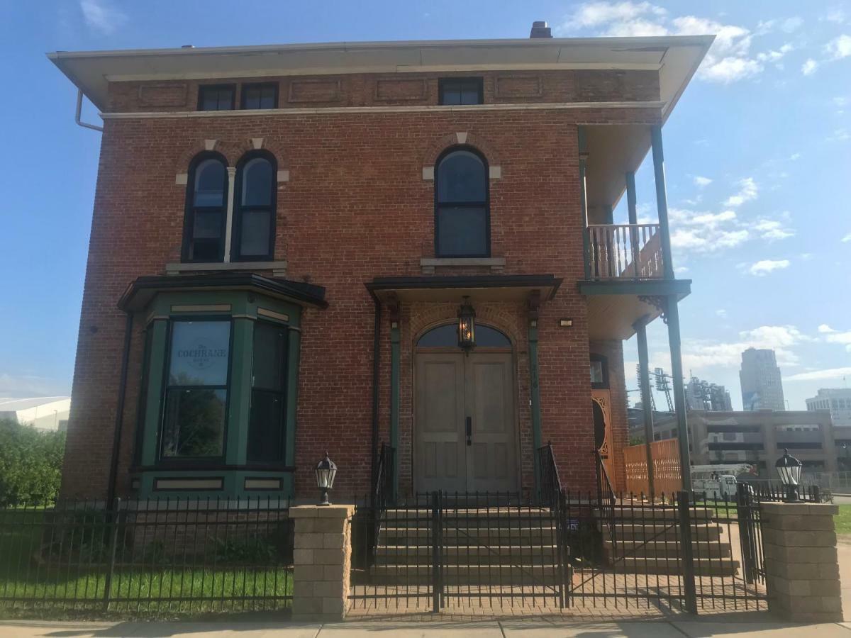 Bed & Breakfast The Cochrane House Luxury Historic
